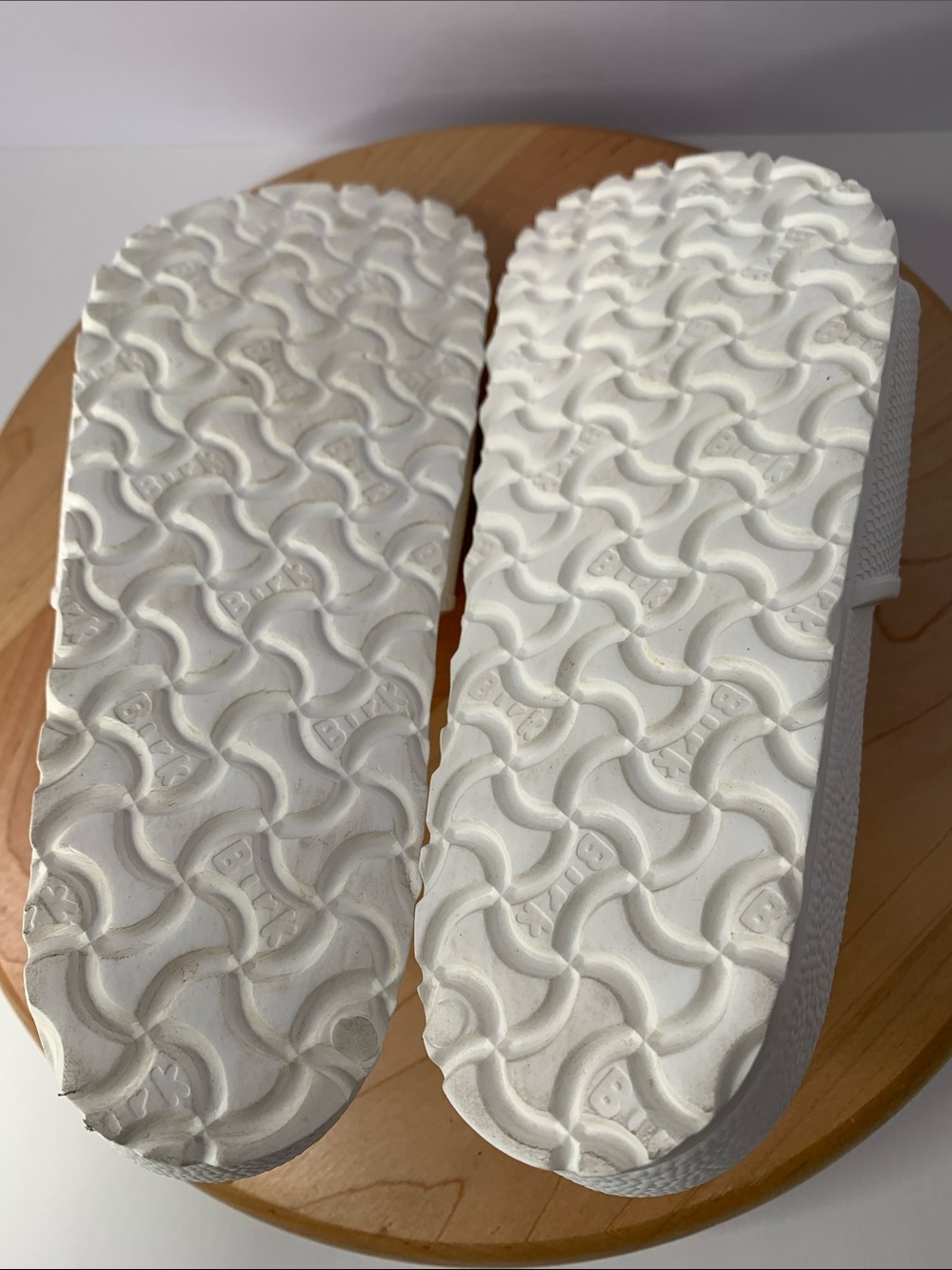 Birkenstock Women’s Size 8 Slip On Sandals White - Picture 6 of 9